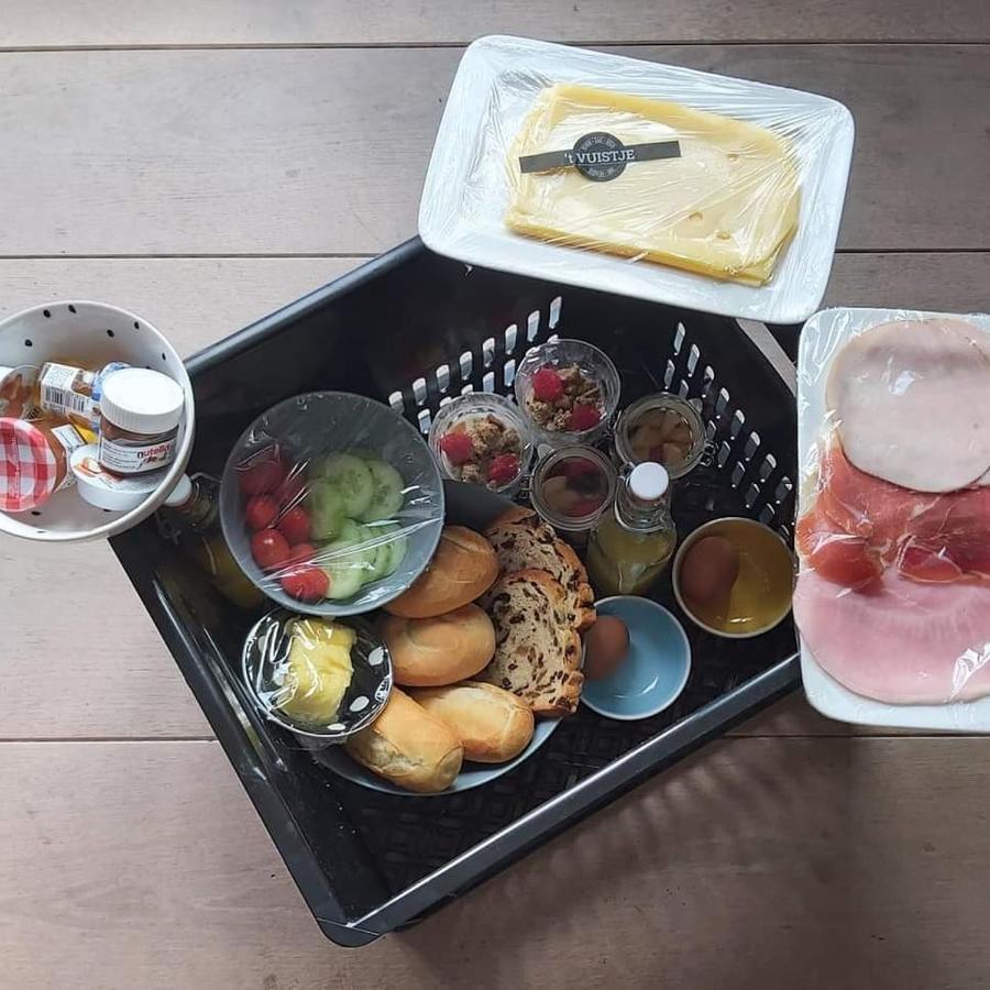 Bed&Breakfast Tussen De Poorten Kampen Esterno foto